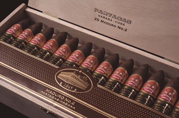 Partagas MADURO No 2 04.jpg