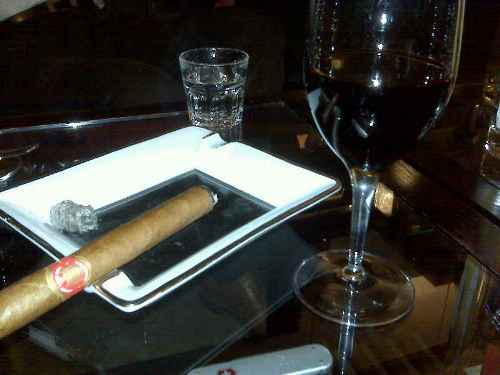 image:smoke_1008_s.jpg